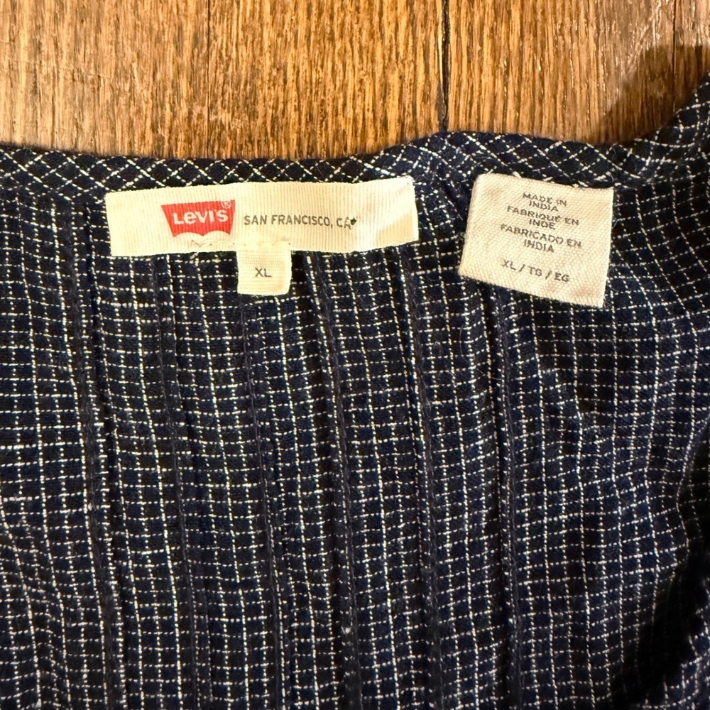 Levis Womens XL Navy Blue Micro Check Pintuck Button Front Puff Sleeve Blouse - Picture 2 of 7